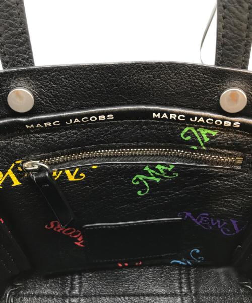MARC JACOBS（マークジェイコブズ）MARC JACOBS (マークジェイコブス) NEW YORK MAGAZINE (ニューヨークマガジン) The Mini Tag Tote Ｍ0015095 ブラックの古着・服飾アイテム