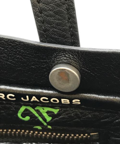 MARC JACOBS（マークジェイコブズ）MARC JACOBS (マークジェイコブス) NEW YORK MAGAZINE (ニューヨークマガジン) The Mini Tag Tote Ｍ0015095 ブラックの古着・服飾アイテム