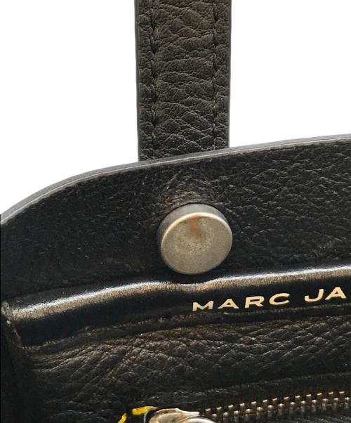 MARC JACOBS（マークジェイコブズ）MARC JACOBS (マークジェイコブス) NEW YORK MAGAZINE (ニューヨークマガジン) The Mini Tag Tote Ｍ0015095 ブラックの古着・服飾アイテム