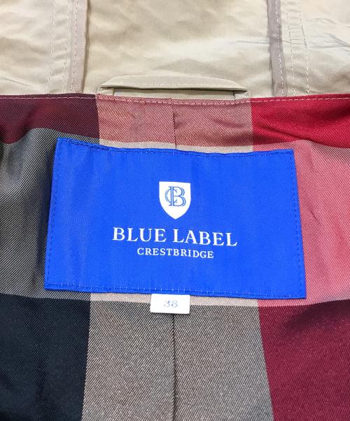 BLUE LABEL CRESTBRIDGE（ブルーレーベルクレストブリッジ）BLUE LABEL CRESTBRIDGE (ブルーレーベルクレストブリッジ) マウンテンパーカー　55A31-540-40 ベージュ サイズ:Mの古着・服飾アイテム