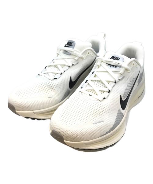 NIKE（ナイキ）NIKE (ナイキ) ボメロ18 ホワイト サイズ:26.5の古着・服飾アイテム