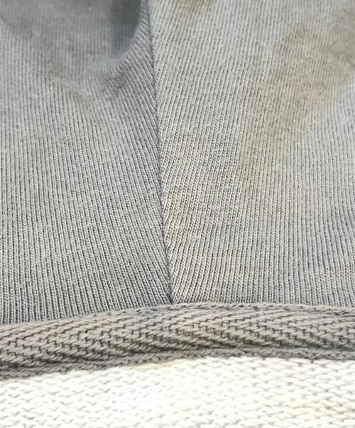 stussy（ステューシー）stussy (ステューシー) パーカー カーキ サイズ:MeDIUMの古着・服飾アイテム