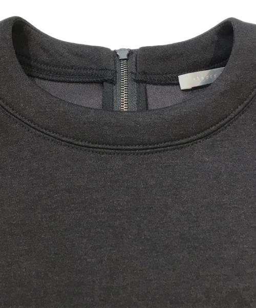 theory luxe（セオリーリュクス）theory luxe (セオリーリュクス) RICHMOND RUTA TOP　03-4301012-050-038 ブラック サイズ:38 未使用品の古着・服飾アイテム