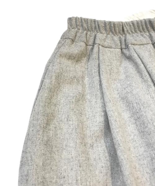 Midi-Umi（ミディウミ）Midi-Umi (ミディウミ) ウールバルーンスカート ホワイト サイズ:Freeの古着・服飾アイテム