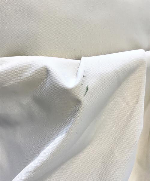 emmi atelier（エミアトリエ）emmi atelier (エミアトリエ) eco 撥水ギャザーボディーバックパック ホワイトの古着・服飾アイテム