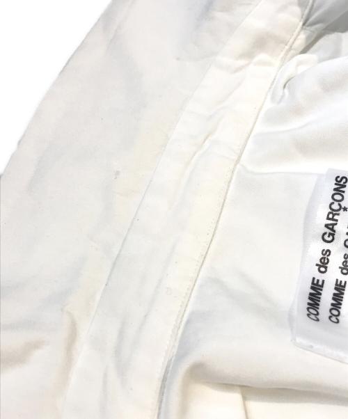 COMME des GARCONS COMME des GARCONS（コムデギャルソン コムデギャルソン）COMME des GARCONS COMME des GARCONS (コムデギャルソン コムデギャルソン) ブザムチョウラウンドカラーシャツ　RT-B01C ホワイト サイズ:Sの古着・服飾アイテム