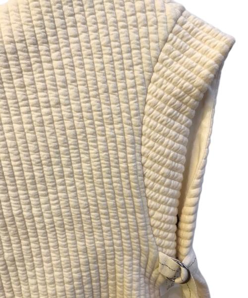 Lallia Mu（ラリア ムー）Lallia Mu (ラリア ムー) パイピングベスト　22134122213412 アイボリー サイズ:SIZE Mの古着・服飾アイテム