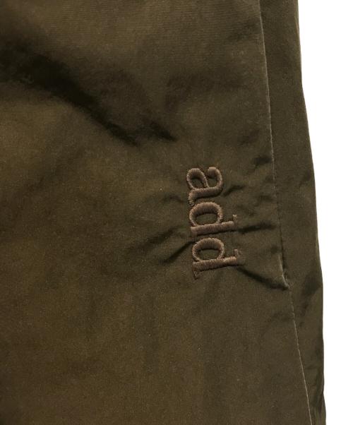 add（エーディーディー）add (エーディーディー) ダウンコート オリーブ サイズ:Mの古着・服飾アイテム