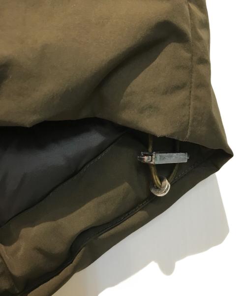 add（エーディーディー）add (エーディーディー) ダウンコート オリーブ サイズ:Mの古着・服飾アイテム