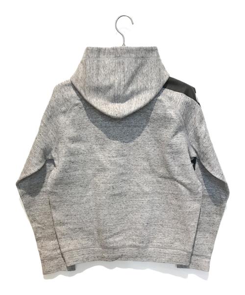 DSQUARED2（ディースクエアード）DSQUARED2 (ディースクエアード) プルオーバーパーカー　S71GU0131 S22755 グレー サイズ:Mの古着・服飾アイテム