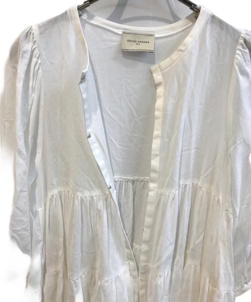 UNITED ARROWS（ユナイテッドアローズ）UNITED ARROWS (ユナイテッドアローズ) ティアードブラウス　1516-199-1678 ホワイト サイズ:Freeの古着・服飾アイテム