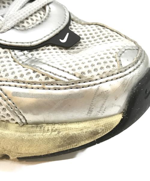 NIKE（ナイキ）NIKE (ナイキ) W V2K RUN　FD0736-100 シルバー サイズ:23.5の古着・服飾アイテム