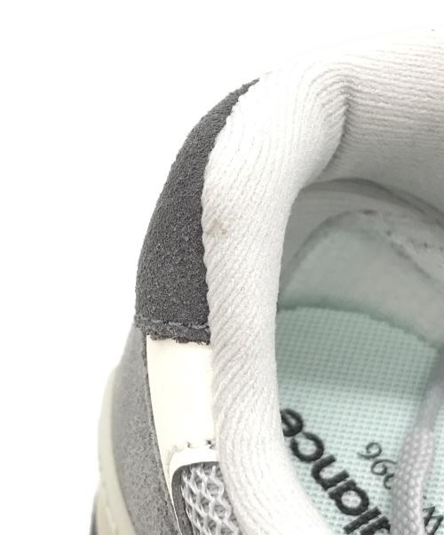 NEW BALANCE（ニューバランス）NEW BALANCE (ニューバランス) シューズ WL996EJ2 ライトグレー サイズ:24.5 未使用品の古着・服飾アイテム