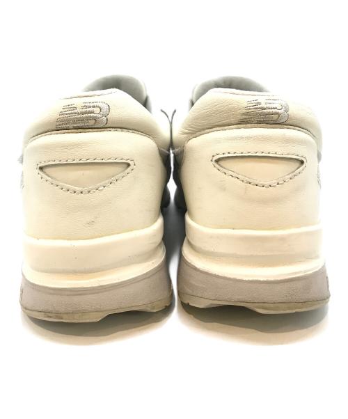 NEW BALANCE（ニューバランス）NEW BALANCE (ニューバランス) ローカットスニーカー　CM1600WP ベージュ サイズ:26の古着・服飾アイテム