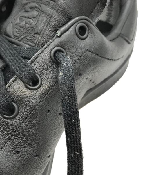 adidas（アディダス）adidas (アディダス) スニーカー　IG8661 ブラック サイズ:22の古着・服飾アイテム