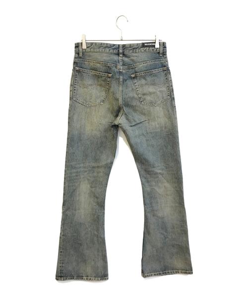 BALENCIAGA（バレンシアガ）BALENCIAGA (バレンシアガ) ウォッシュド加工ブーツカットデニムパンツ　751089 TNW65 インディゴ サイズ:Mの古着・服飾アイテム