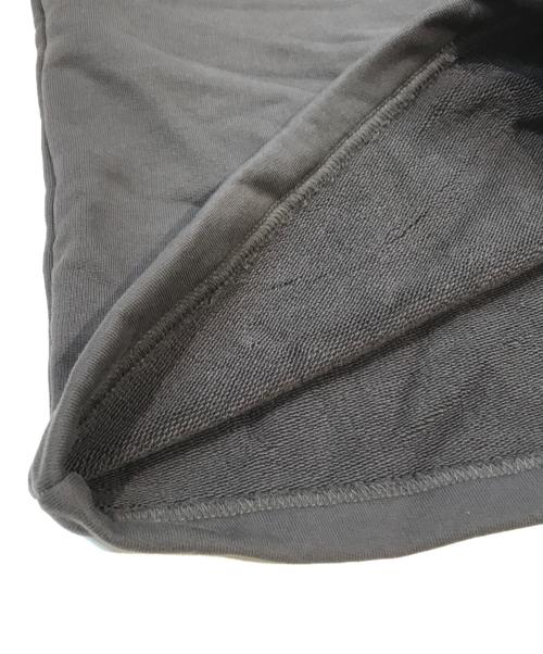 BALENCIAGA（バレンシアガ）BALENCIAGA (バレンシアガ) ロゴ刺繍スウェットハーフパンツ　676137 TRVW6 ダークグレー サイズ:XXSの古着・服飾アイテム