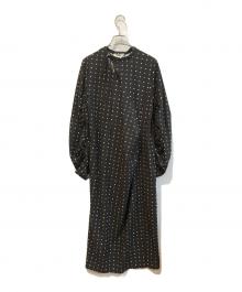 MIESROHE（ミースロエ）の古着「ランダムドットロングワンピース　MWFO235028」｜ブラック
