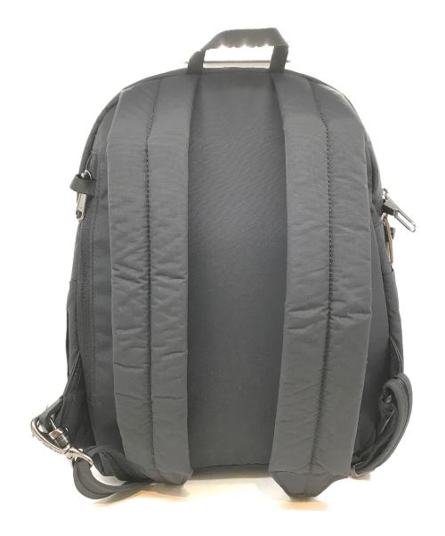 pacsafe（パックセーフ）pacsafe (パックセーフ) リュック　20422 ブラックの古着・服飾アイテム