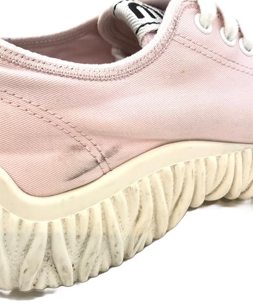 MIU MIU（ミュウミュウ）MIU MIU (ミュウミュウ) ローカットスニーカー ピンク サイズ:35の古着・服飾アイテム