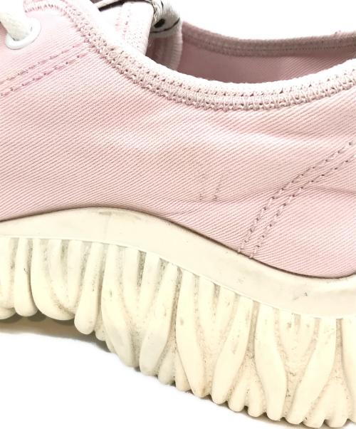 MIU MIU（ミュウミュウ）MIU MIU (ミュウミュウ) ローカットスニーカー ピンク サイズ:35の古着・服飾アイテム