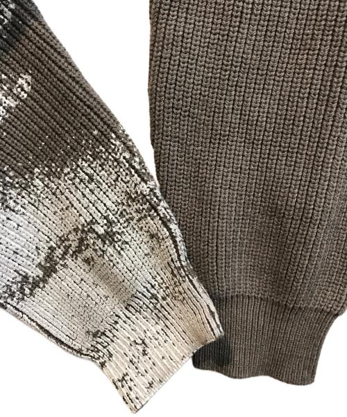 NO ID.（ノーアイディー）NO ID. (ノーアイディー) ラバープリントドライバーズニットCD グレー サイズ:ONE 未使用品の古着・服飾アイテム