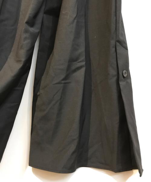 UNITED TOKYO（ユナイテッドトーキョー）UNITED TOKYO (ユナイテッドトーキョー) リングベルトタックワイドパンツ ブラック サイズ:M 未使用品の古着・服飾アイテム