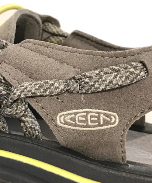 KEEN（キーン）KEEN (キーン) サンダル グレー サイズ:27の古着・服飾アイテム