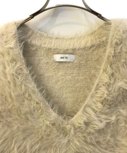 AKTE（アクテ）AKTE (アクテ) Vネックシャギーニットベスト アイボリー サイズ:Freeの古着・服飾アイテム