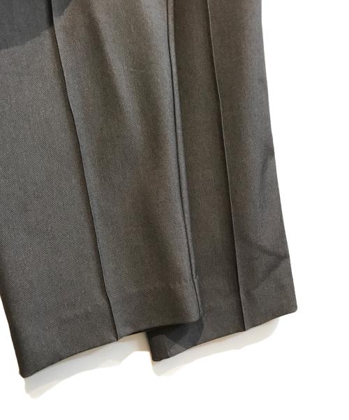 AKTE（アクテ）AKTE (アクテ) ストラップワイドパンツ123308020 グレー サイズ:Sの古着・服飾アイテム