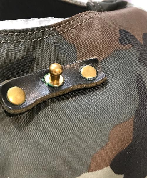 TUTUMU（ツツム）tutumu (ツツム) カモフラージュ柄バルーントートバッグ グリーンの古着・服飾アイテム