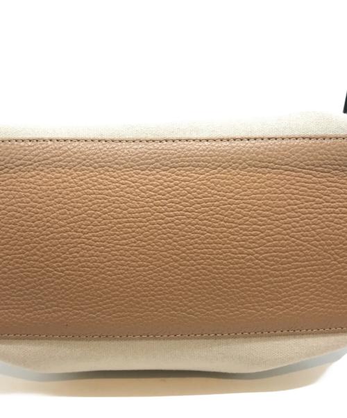 IACUCCI（イアクッチ）IACUCCI (イアクッチ) 2WAYショルダーバッグ ベージュの古着・服飾アイテム