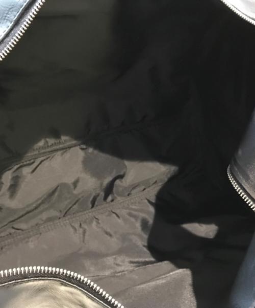 FRED PERRY（フレッドペリー）FRED PERRY (フレッドペリー) バレルバッグ ブラックの古着・服飾アイテム