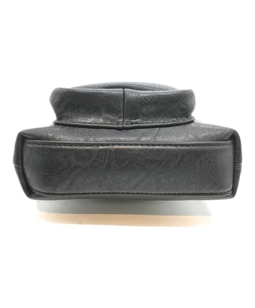 NO ID.（ノーアイディー）NO ID. (ノーアイディー) シンセティックレザーガマ口BAG ブラックの古着・服飾アイテム