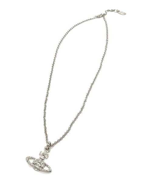 Vivienne Westwood（ヴィヴィアンウエストウッド）Vivienne Westwood (ヴィヴィアンウエストウッド) MAYFAIR BAR RELIEF PENDANT NECKLACE シルバーの古着・服飾アイテム