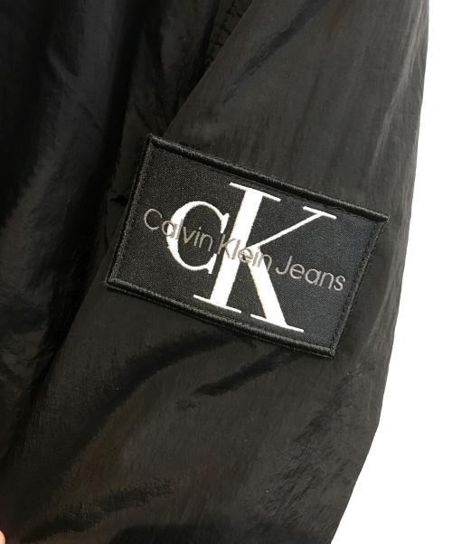 Calvin Klein Jeans（カルバンクラインジーンズ）Calvin Klein Jeans (カルバンクラインジーンズ) PADDED HARRINGTON　J30J325592 ブラック サイズ:L 未使用品の古着・服飾アイテム