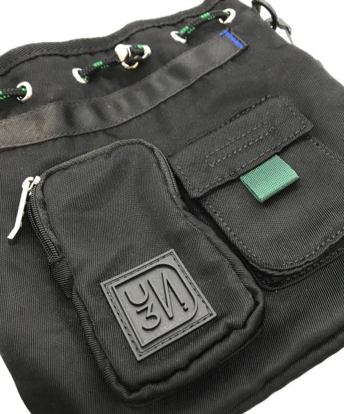 UN3D.（アンスリード）UN3D. (アンスリード) MILITARY MINI BAG ブラックの古着・服飾アイテム