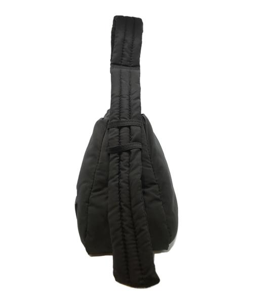 UN3D.（アンスリード）UN3D. (アンスリード) PADDED TRIANGLE MINI BAG ブラックの古着・服飾アイテム