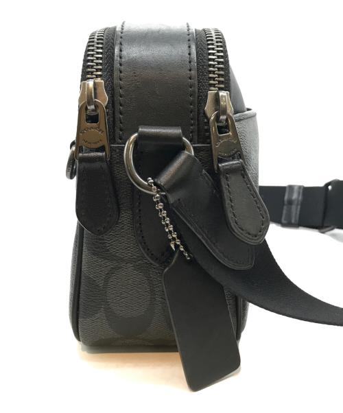 COACH（コーチ）COACH (コーチ) グラハム クロスボディ シグネチャー キャンバス ブラックの古着・服飾アイテム