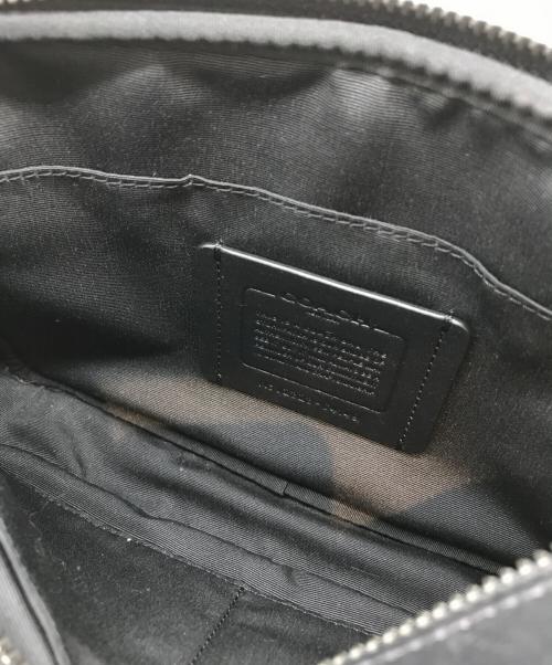 COACH（コーチ）COACH (コーチ) グラハム クロスボディ シグネチャー キャンバス ブラックの古着・服飾アイテム