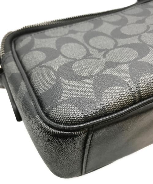 COACH（コーチ）COACH (コーチ) グラハム クロスボディ シグネチャー キャンバス ブラックの古着・服飾アイテム