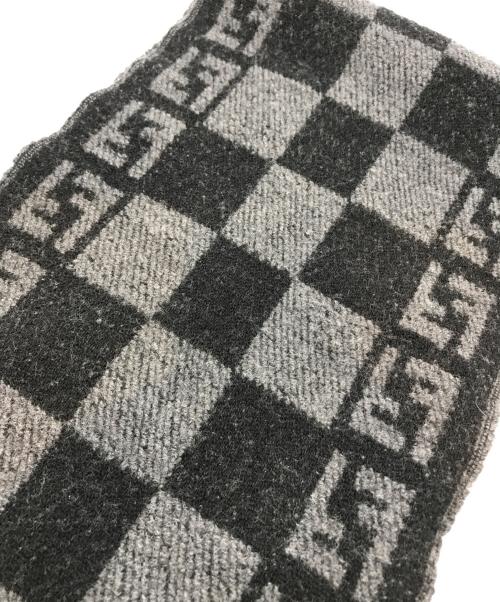 FENDI（フェンディ）FENDI (フェンディ) マフラー 毛羽立ち有 ブラックの古着・服飾アイテム