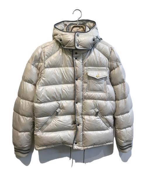 MONCLER（モンクレール）MONCLER (モンクレール) ダウンジャケット　120914196800 ベージュ サイズ:4の古着・服飾アイテム