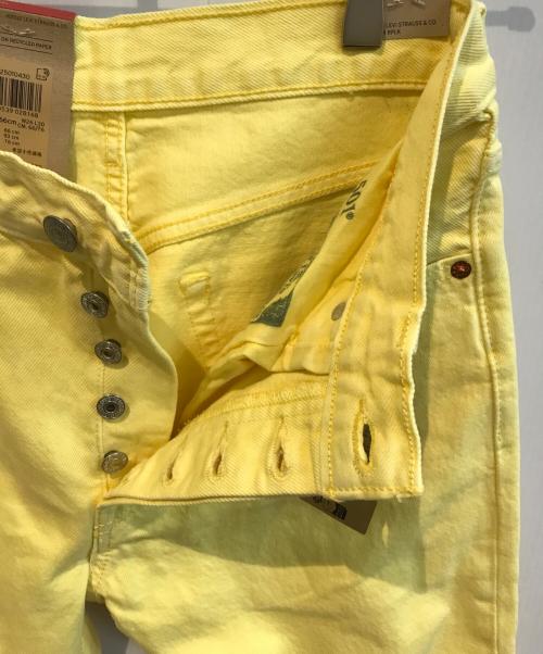 LEVI'S（リーバイス）LEVI'S (リーバイス) 501デニムパンツ イエロー サイズ:Ｗ26 未使用品の古着・服飾アイテム