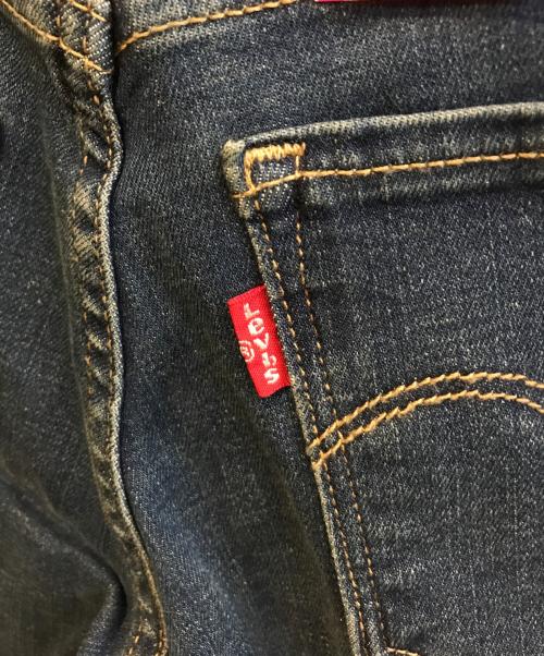 LEVI'S（リーバイス）LEVI'S (リーバイス) デニムパンツ インディゴ サイズ:Ｗ24 未使用品の古着・服飾アイテム