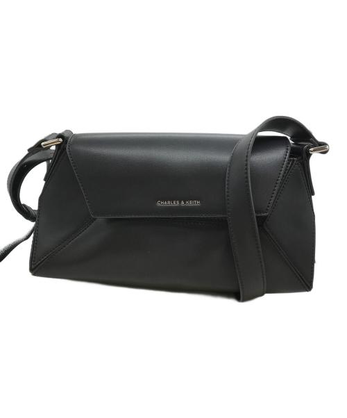 CHARLES & KEITH（チャールズアンドキース）CHARLES & KEITH (チャールズアンドキース) ナスリン ジオメトリックショルダーバッグ ブラックの古着・服飾アイテム