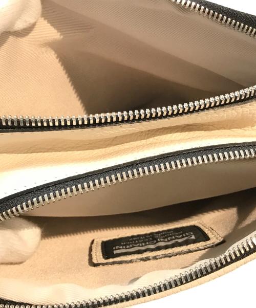 GIANNI CHIARINI（ジャンニ キアリーニ）GIANNI CHIARINI (ジャンニ キアリーニ) バッグ ベージュの古着・服飾アイテム