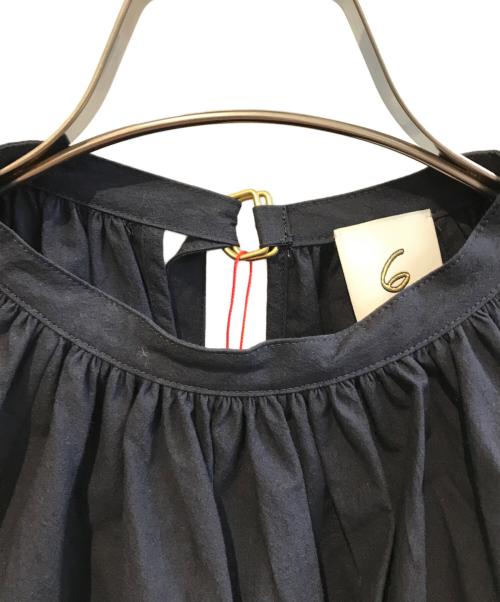 6(ROKU) BEAUTY&YOUTH（ロク ビューティーアンドユース）6(ROKU) BEAUTY&YOUTH (ロク ビューティーアンドユース) ボリュームスリーブブラウス ネイビー サイズ:36 未使用品の古着・服飾アイテム