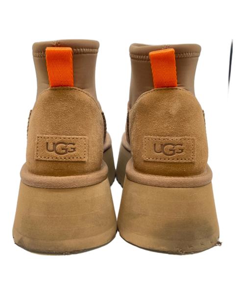 UGG（アグ）UGG (アグ) CLASSIC MINI DIPPER CHESTNUT ベージュ サイズ:23の古着・服飾アイテム