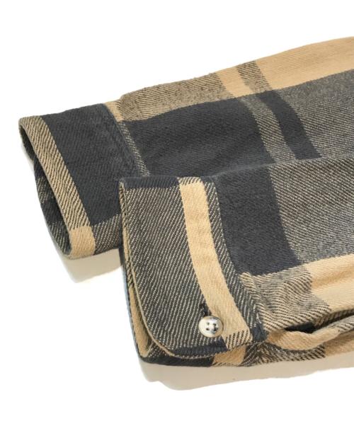 ST JOHN'S BAY（セントジョンズベイ）ST JOHN'S BAY (セントジョンズベイ) チェックネルシャツ ベージュ サイズ:Lの古着・服飾アイテム